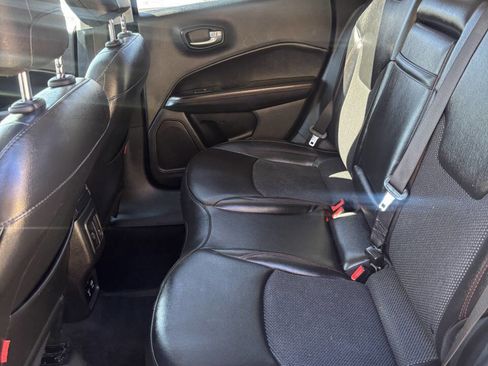 Used 2019 Jeep Compass Trailhawk w/ Popular Equipment Group AWD/4WD image 20