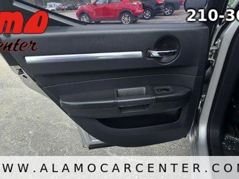 Used 2010 Dodge Charger SE image 27