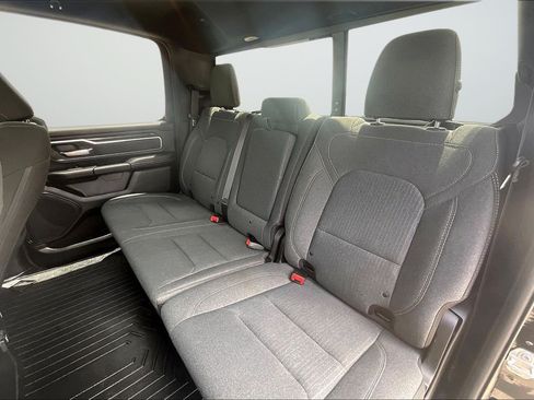 Used 2019 RAM 1500 Big Horn AWD/4WD image 26