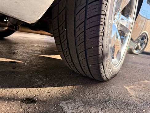 Used 2009 Dodge Challenger R/T image 35