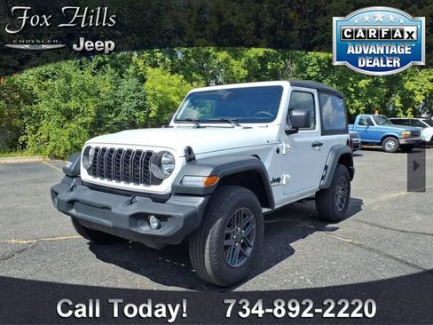 Used 2025 Jeep Wrangler Sport AWD/4WD image 3