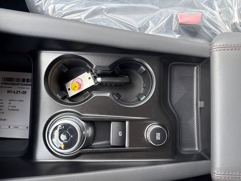 New 2026 Ford Explorer Active w/ Active Comfort Package image 19