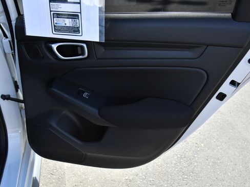 Used 2025 Honda Civic Sport image 37