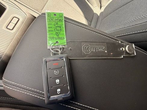 New 2026 Jeep Cherokee Laredo AWD/4WD image 38