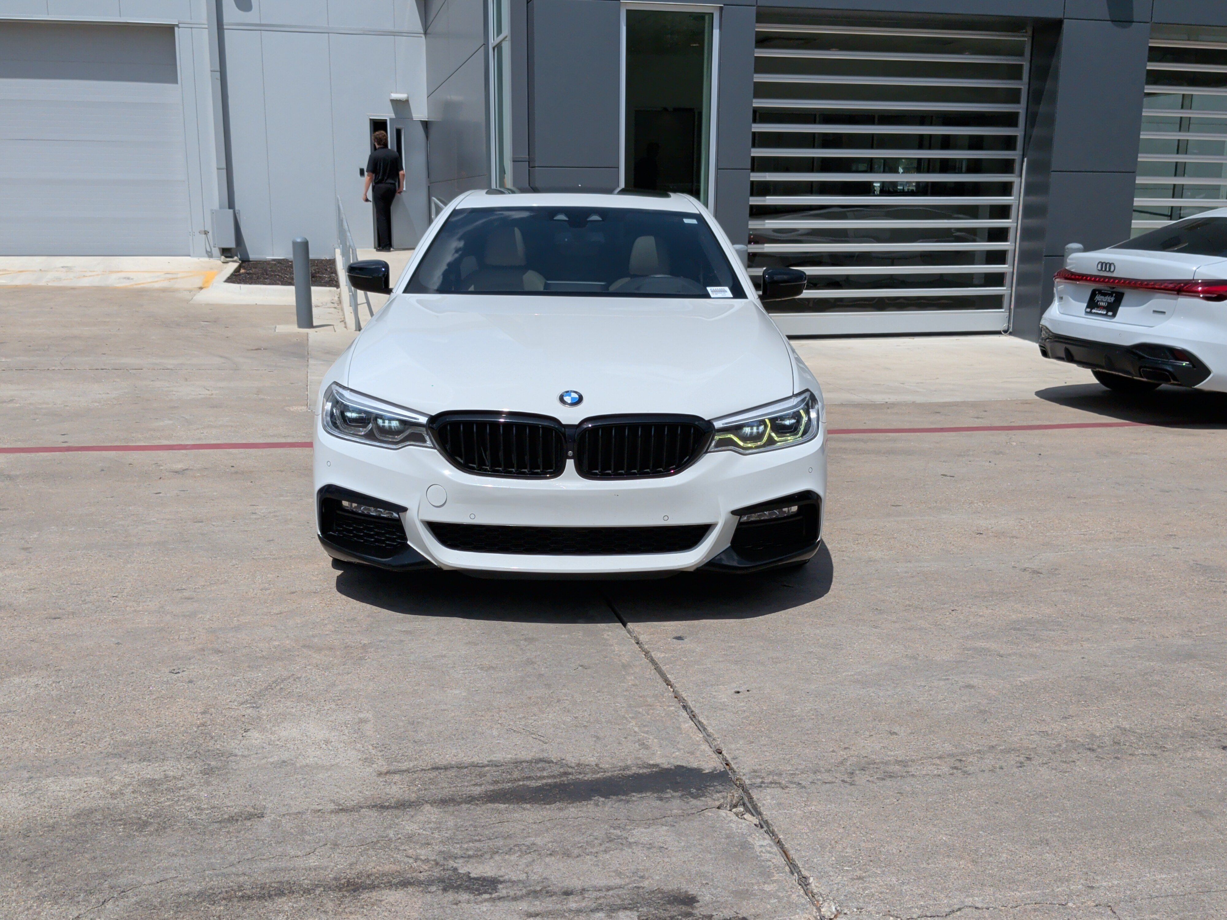 Used 2017 BMW 540i RWD image 3