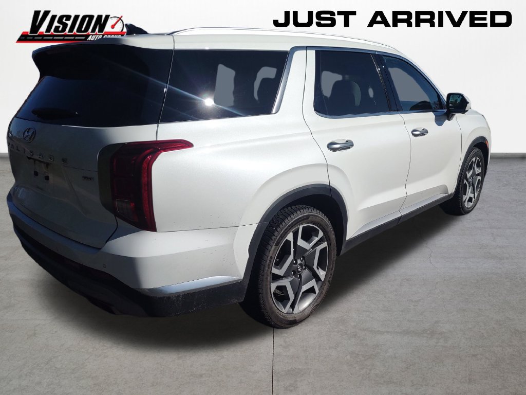 Used 2023 Hyundai Palisade Limited AWD/4WD image 5