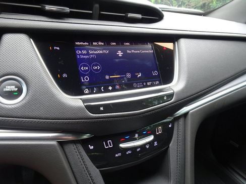 Certified 2024 Cadillac XT5 Luxury w/ LPO, Floor Liner Package AWD/4WD image 16