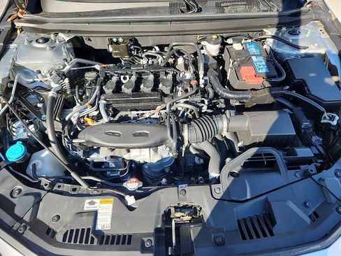 Certified 2025 Honda Accord SE image 16