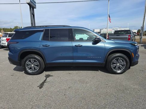 New 2026 Chevrolet Traverse LT image 6