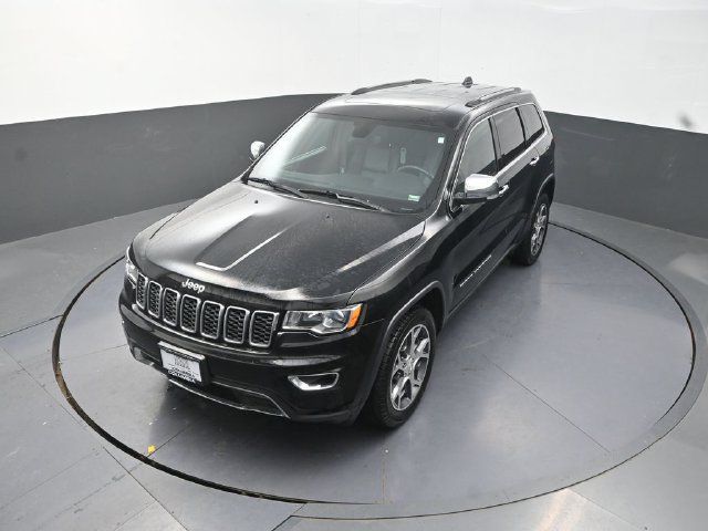 Used 2019 Jeep Grand Cherokee Limited w/ Trailer Tow Group IV AWD/4WD image 14