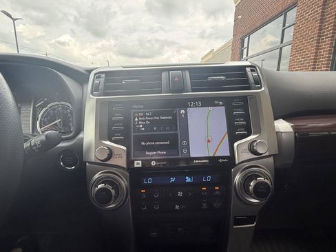 Used 2022 Toyota 4Runner Limited RWD image 23