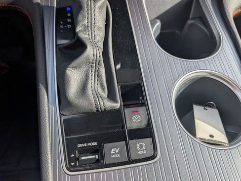 Used 2023 Toyota Sienna XSE image 19