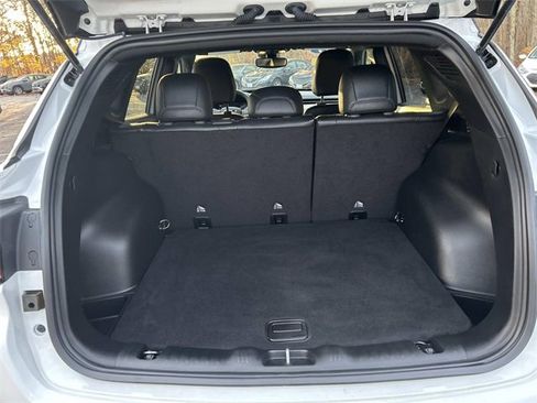 Used 2023 Jeep Compass Limited image 12