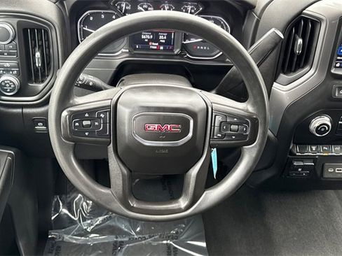 Used 2021 GMC Sierra 3500 4x4 Crew Cab w/ Gooseneck/5TH Wheel Package image 16