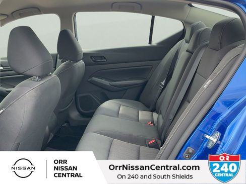Used 2025 Nissan Altima 2.5 SV FWD image 13