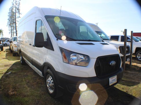 Used 2023 Ford Transit 250 HIGH ROOF EXTENDED LENGTH VAN w/ Load Area Protection Package image 12