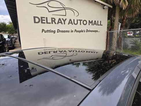 Used 2024 Toyota Prius Prime Premium FWD image 14