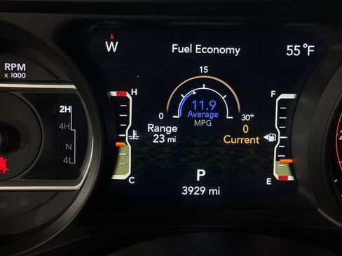 Used 2024 Jeep Wrangler Rubicon w/ Capability Package image 16