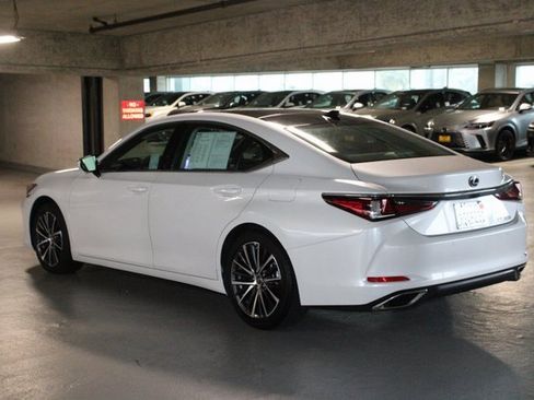Certified 2023 Lexus ES 350 w/ Premium Package image 19