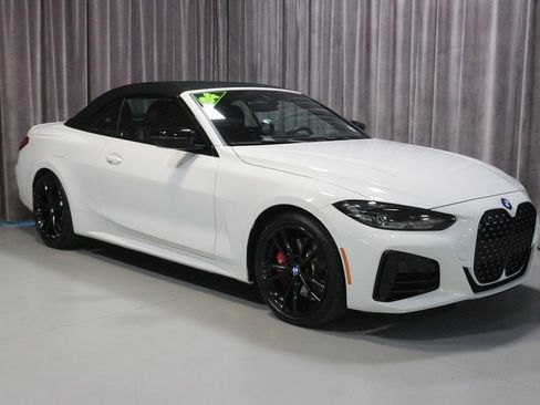 Certified 2024 BMW 440i xDrive Convertible w/ Premium Package image 5