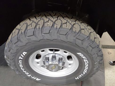 Used 2008 Chevrolet Silverado 2500 W/T AWD/4WD image 30