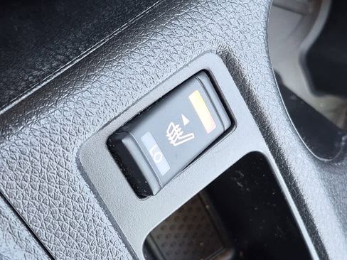 Used 2022 Nissan Rogue Sport SL AWD/4WD image 12