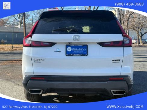 Used 2023 Honda CR-V Sport Touring image 3