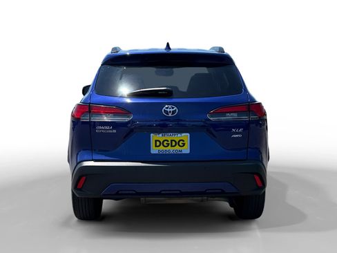 Used 2024 Toyota Corolla Cross XLE image 4