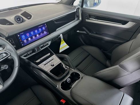 New 2026 Porsche Cayenne AWD/4WD image 25