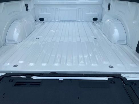 New 2025 Ford F150 Lariat w/ Equipment Group 502A High image 18