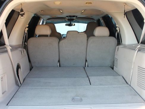 Used 2004 Ford Expedition Eddie Bauer image 27