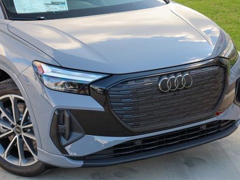 New 2026 Audi Q4 e-tron Premium Plus image 2