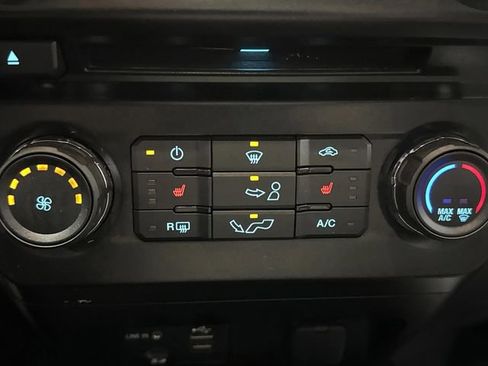 Used 2015 Ford F150 XLT w/ Equipment Group 302A Luxury image 7