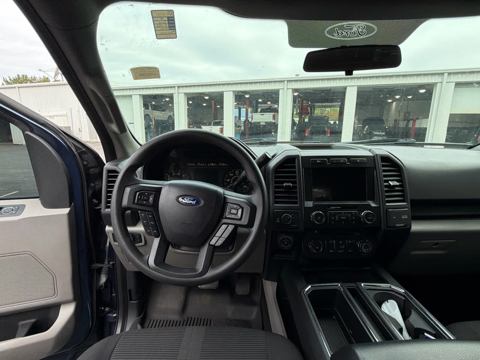 Used 2018 Ford F150 XL w/ Equipment Group 101A Mid AWD/4WD image 14