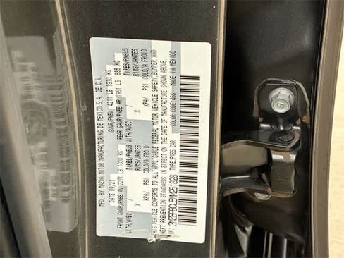 Used 2021 MAZDA MAZDA3 s image 22