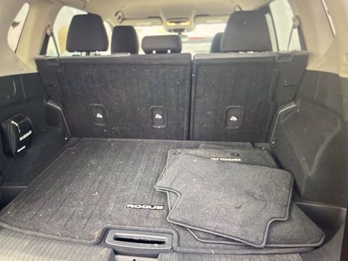 Used 2023 Nissan Rogue SV image 13