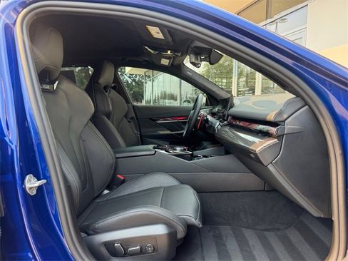 Used 2025 BMW M5 w/ Carbon Package image 21