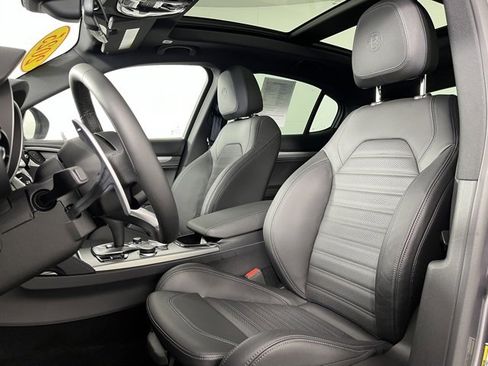 Used 2025 Alfa Romeo Stelvio Sprint w/ Veloce Package image 17