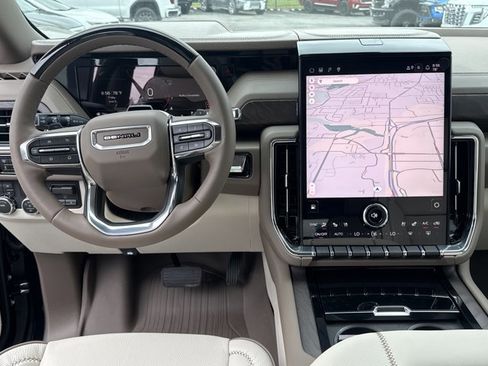 New 2026 GMC Yukon Denali w/ Denali Reserve Package AWD/4WD image 9