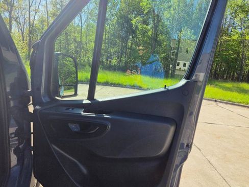 Used 2019 Mercedes-Benz Sprinter 170 image 33