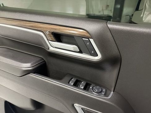 Certified 2025 Chevrolet Silverado 1500 LT AWD/4WD image 21