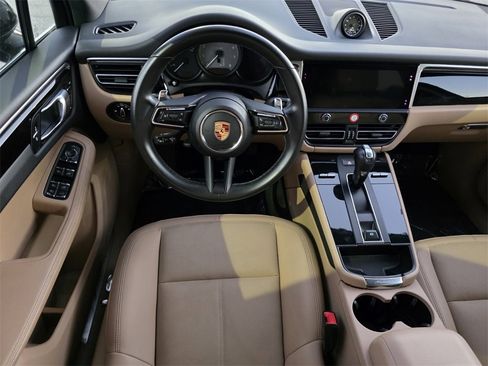 Used 2024 Porsche Macan S image 12