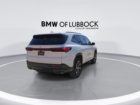 Used 2025 Buick Enclave Sport Touring image 8