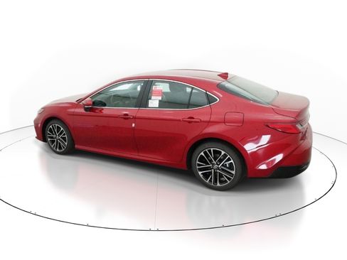 New 2026 Toyota Camry XLE FWD image 4