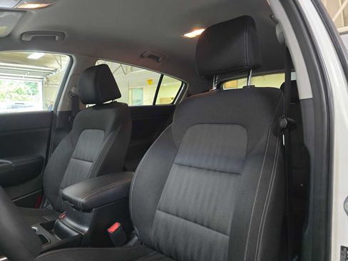 Used 2022 Kia Sportage LX AWD/4WD image 21