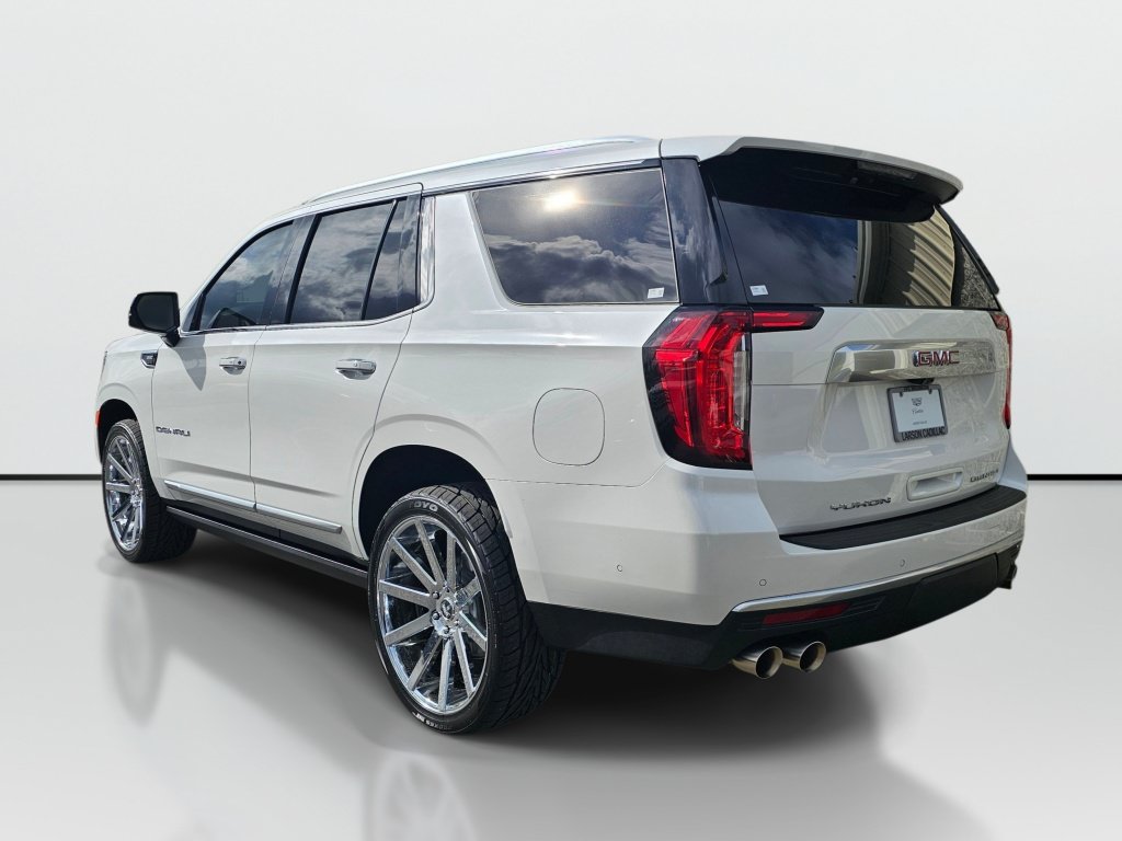 Used 2024 GMC Yukon Denali w/ Denali Reserve Package AWD/4WD image 4