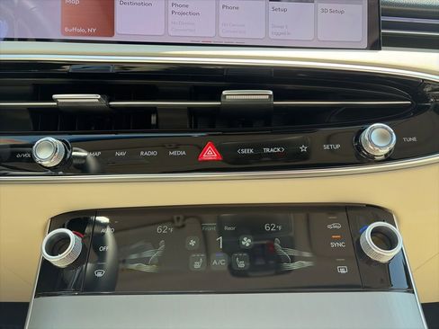 New 2026 Genesis GV70 2.5T Select AWD/4WD image 19
