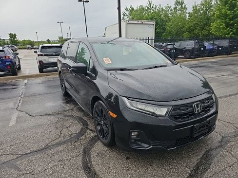 Used 2025 Honda Odyssey Sport-L image 3