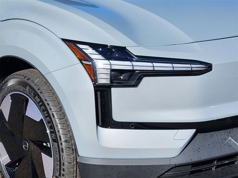 New 2026 Volvo EX30 Plus image 27