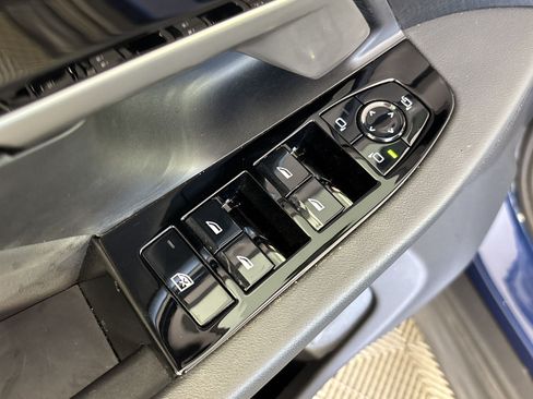 Used 2026 BMW 530i RWD image 27